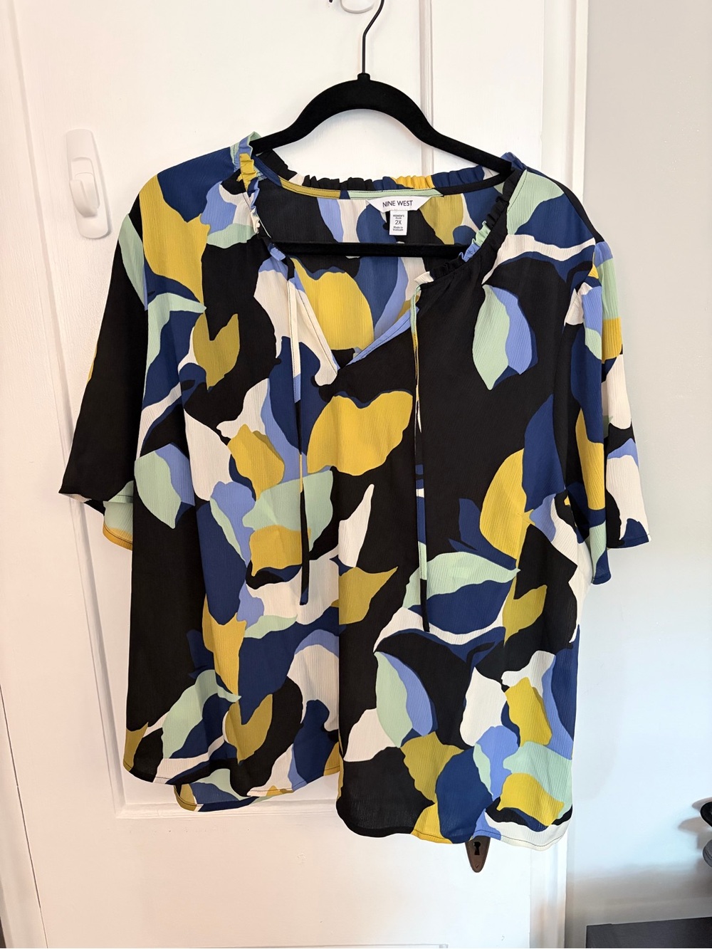 Nine West Multi-Color Tie-Neck Blouse